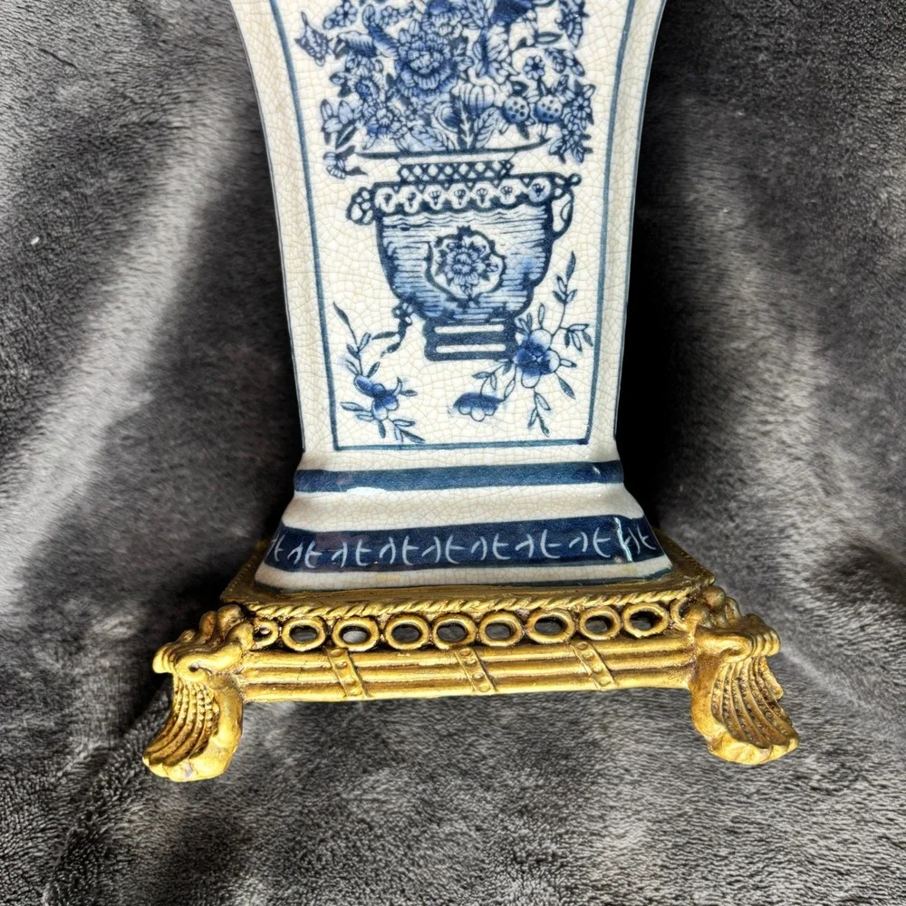 Vtg Look Victorian Continental Blue and White Vase Hollywood Gold Trim